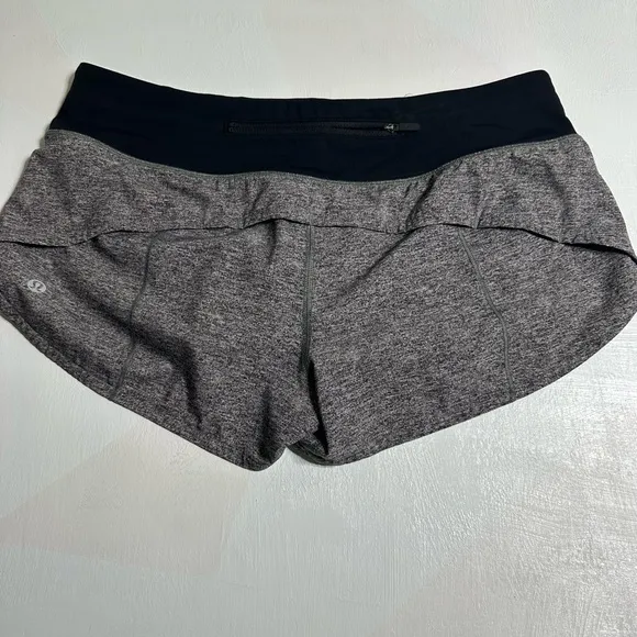 ✨ Lululemon Speed Up Short *2.5&quot;Heather Lux Multi Black / Black size 6