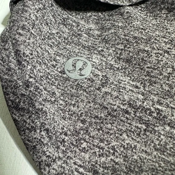 ✨ Lululemon Speed Up Short *2.5&quot;Heather Lux Multi Black / Black size 6