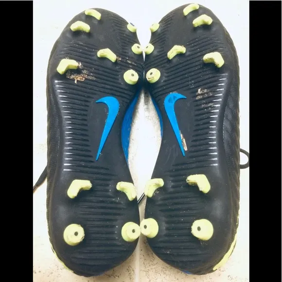 ⚽️ NIKE HYPERVENOM SOCCER CLEATS ⚽️