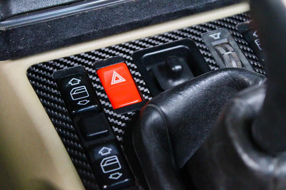190E (W201) - Control kit - Carbon fiber trim - 4 PIECES