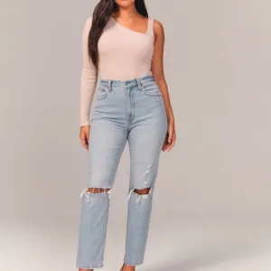 ABERCROMBIE AND FITCH CURVE LOVE ANKLE STRAIGHT ULTRA HIGH RISE JEAN