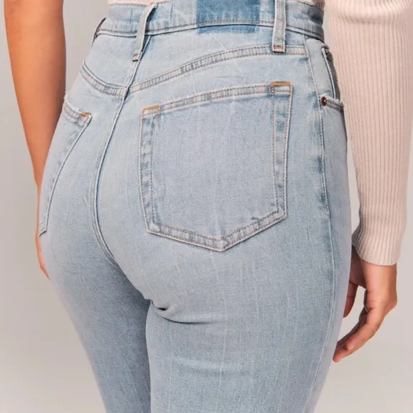 ABERCROMBIE AND FITCH CURVE LOVE ANKLE STRAIGHT ULTRA HIGH RISE JEAN