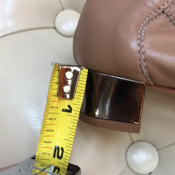 AGL Shoes, size 38 1/2 (7.5 to 8) genuine leather. Pristine