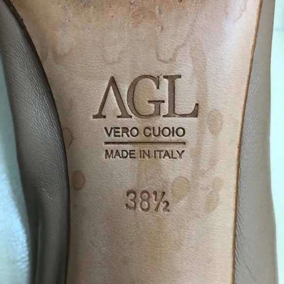 AGL Shoes, size 38 1/2 (7.5 to 8) genuine leather. Pristine