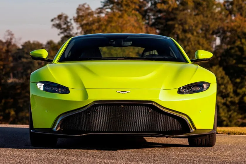 Aston Martin New Vantage Carbon Fiber Exterior Pack