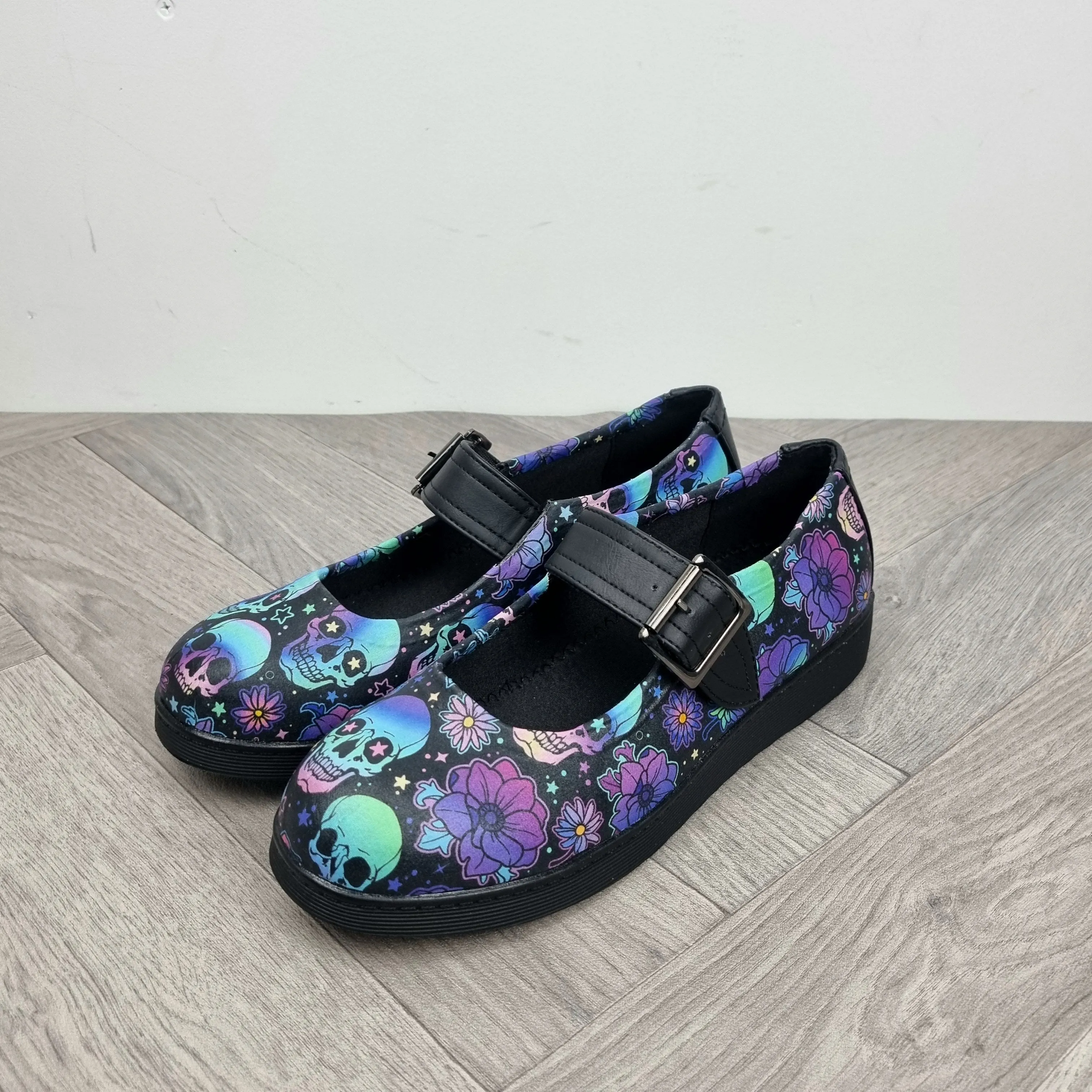 Blue skulls and flowers Mary Jane's Pumps