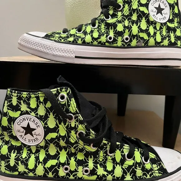 BNWoT CTAS GS ‘Glow in the Dark Insect Print (Jr. 6) Converse ☆