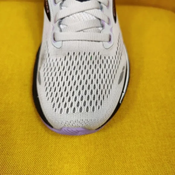 Brooks Adrenaline GTS 23 Women's Sneakers Gray/Black/Purple Running Shoe Size 7B