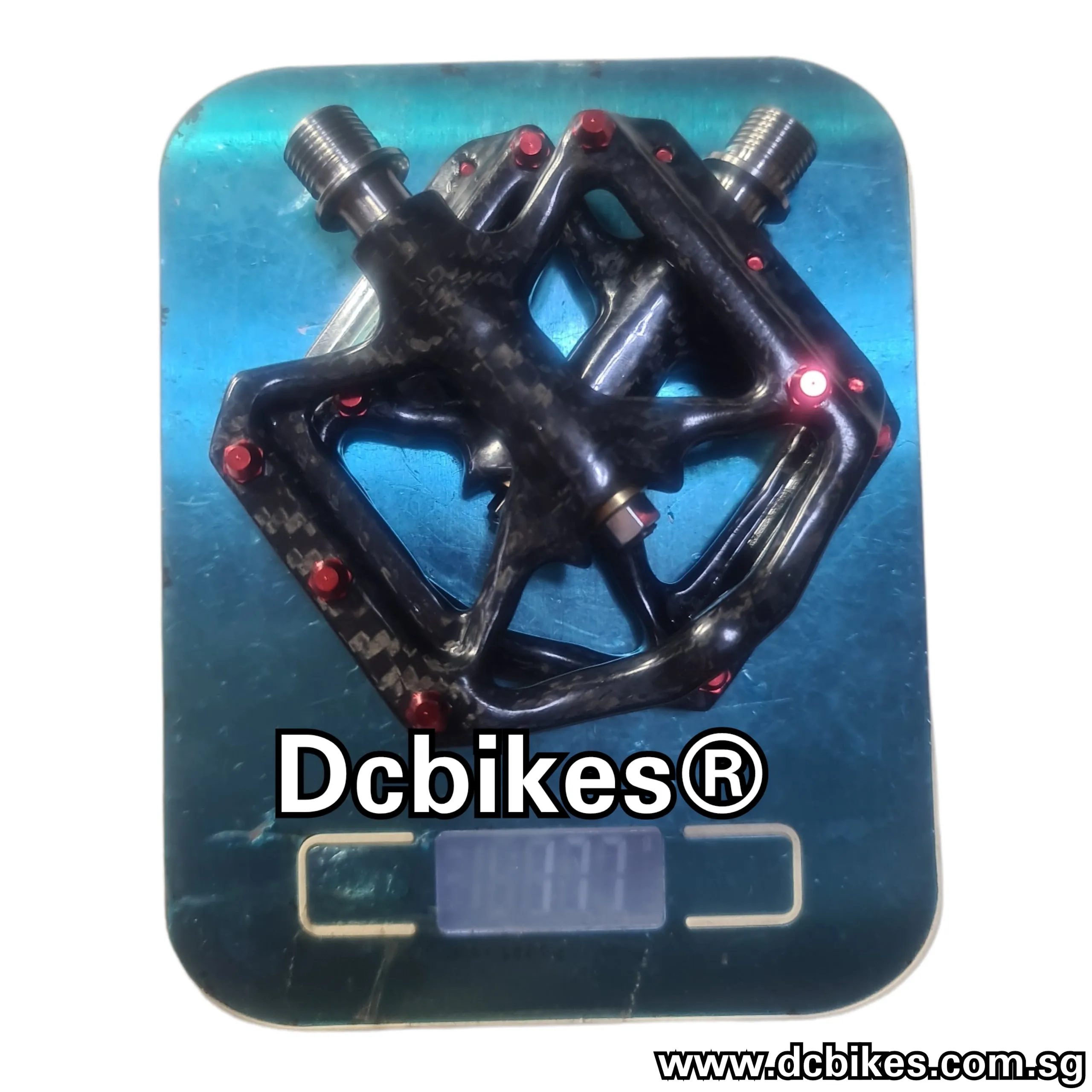 Carbon Fiber   Titanium Axle Ultralight Seal Bearings MTB Road Pedals 177g