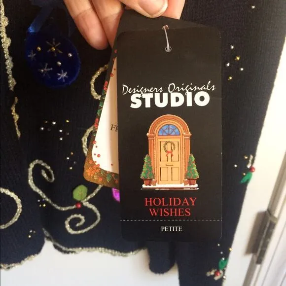 Design originals studio joy festive Christmas sweater L ornaments