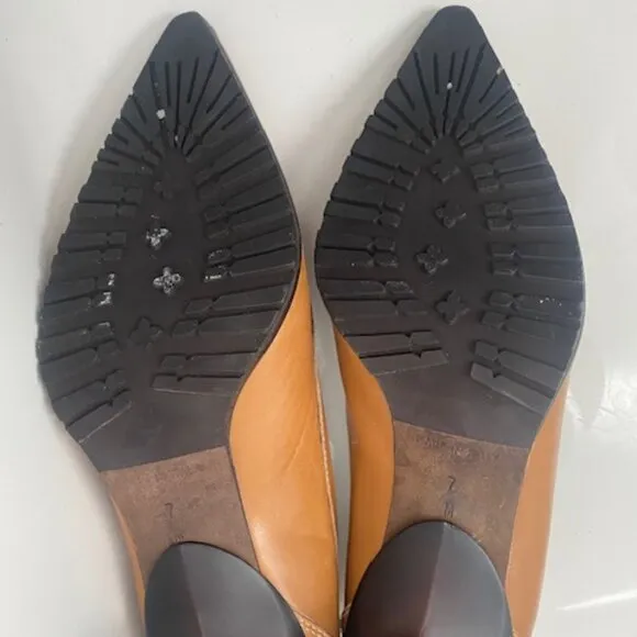 DONALD J. PLINER Italian Leather &quot;Rapid&quot; Tan/Camel Pump Heel Shoes 7