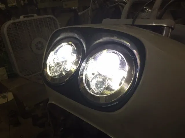 DUAL 7" DAYMAKER HID LED Replacement ROAD GLIDE Chrome Light Bulb Headlight Motorcycle Harley Bezel