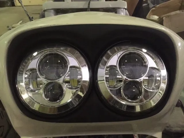 DUAL 7" DAYMAKER HID LED Replacement ROAD GLIDE Chrome Light Bulb Headlight Motorcycle Harley Bezel