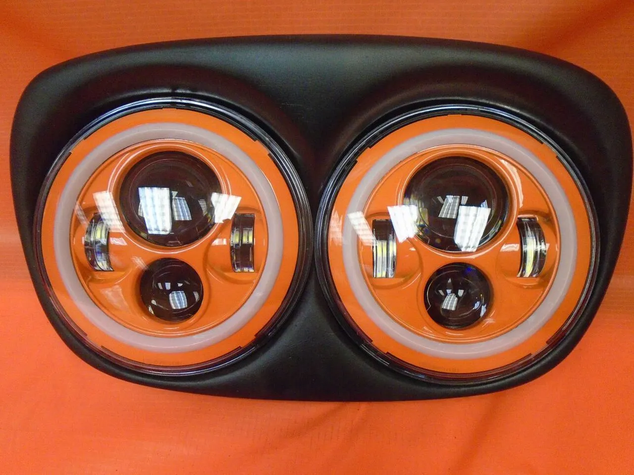 DUAL 7" ORANGE DAYMAKER ORANGE HALO LED ROAD GLIDE Black Light Bulb Headlight Motorcycle Harley   Bezel