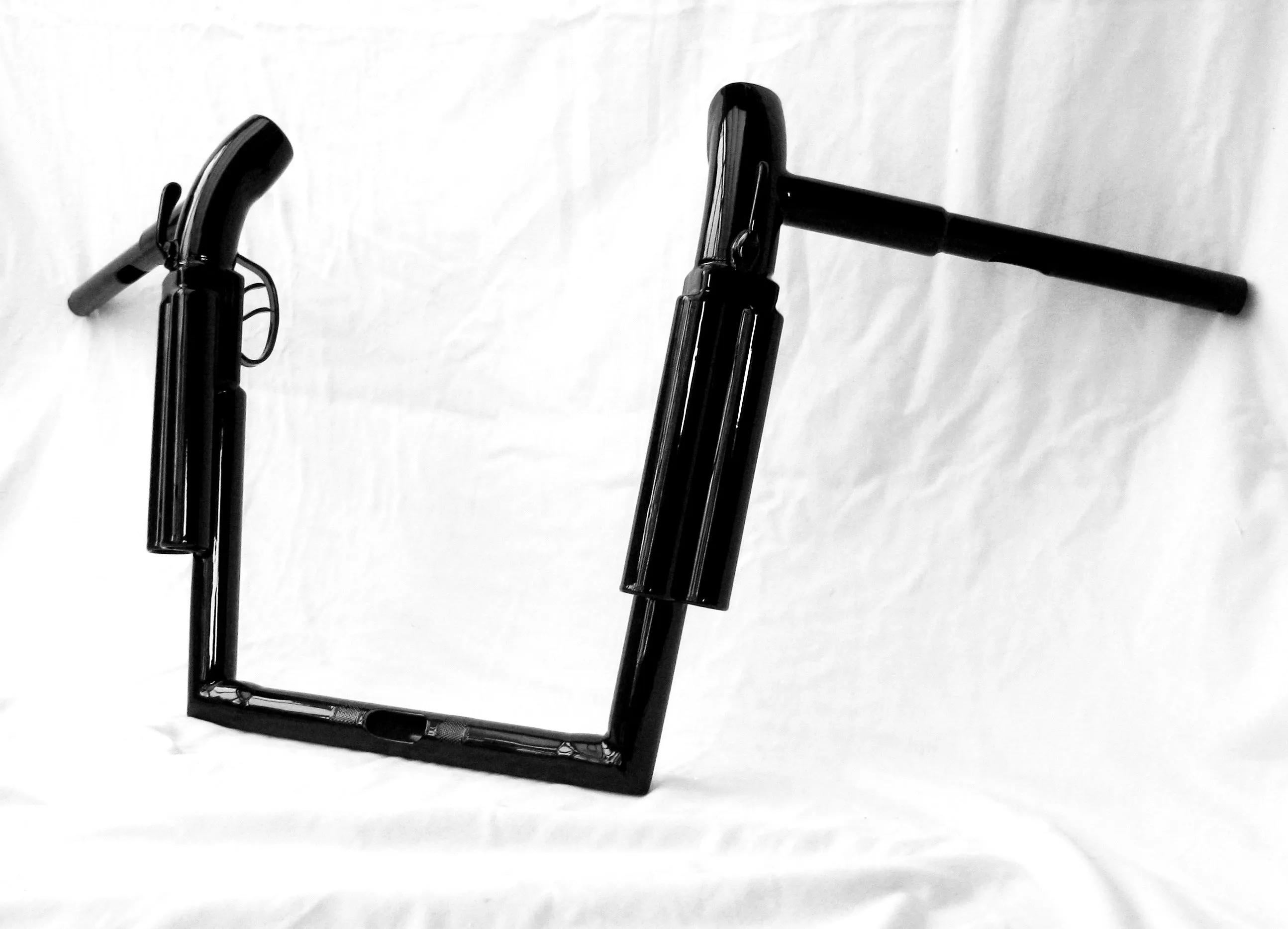HANDLEBARS - BAGGER RANGE - "CRIMINAL" - ROADGLIDE