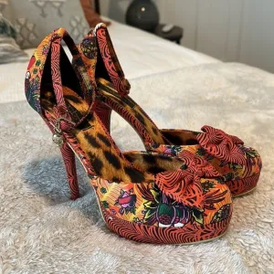 IRON FIST LOCO KOKO PLATFORM HEELS Long Gone Orange Print w/ Charm on Strap sz 9