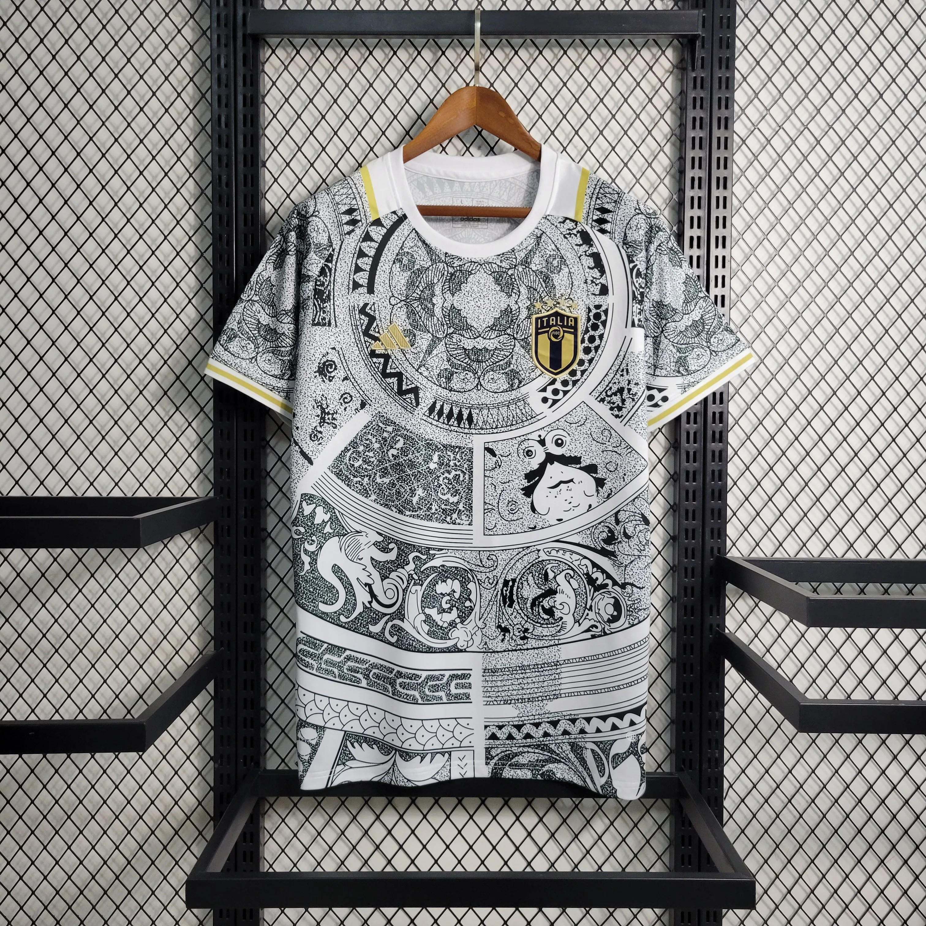 Italy “Italia Immortal” special jersey