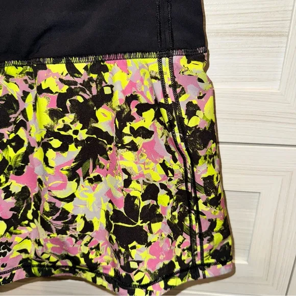 Lululemon Pace Rival Mid-Rise SkirtInflected Highlight Yellow Multi / Black 4