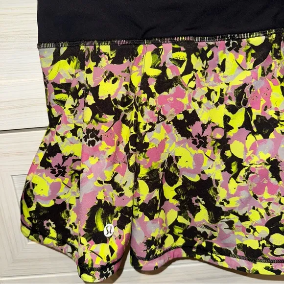 Lululemon Pace Rival Mid-Rise SkirtInflected Highlight Yellow Multi / Black 4