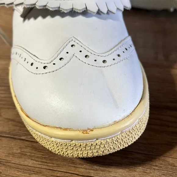 MacGregor Women's Golf Shoes Size 9 Genuine Leather Upper Kiltie 6901 0640