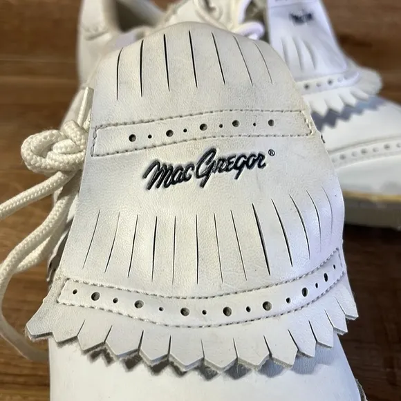 MacGregor Women's Golf Shoes Size 9 Genuine Leather Upper Kiltie 6901 0640