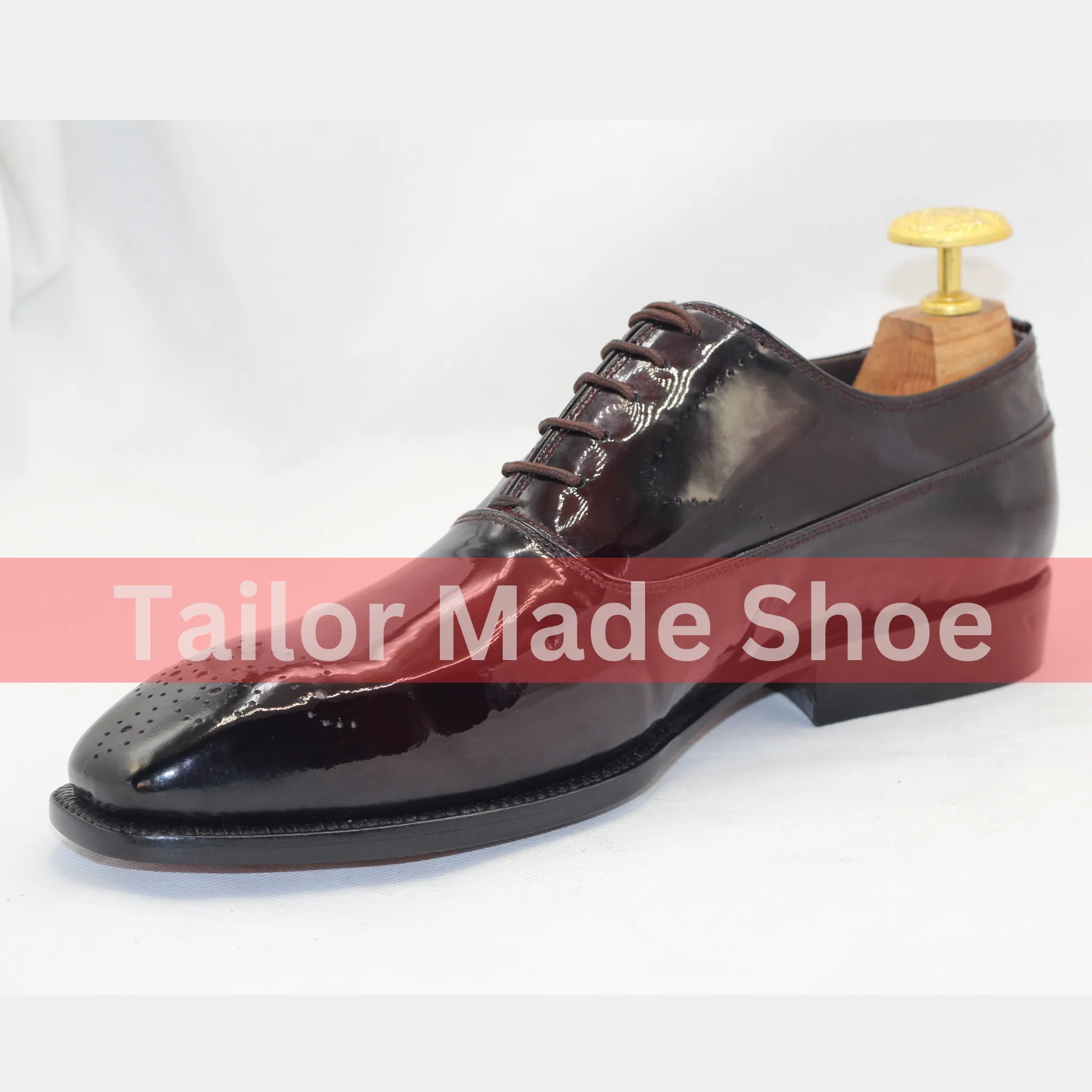 Men's Burgundy Patent Leather Oxford Shoes – Classic Elegance ustom-Made Burgundy Oxford Shoes – Luxury Men's Footwear