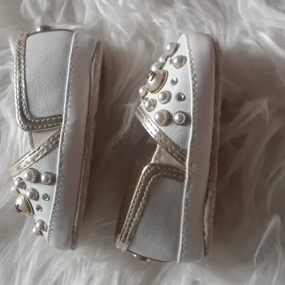 MICHAEL Michael Kors White Baby Flame Embellished Slip-On Shoes Baby Girl Size 1