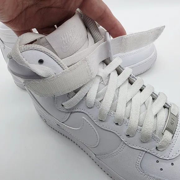 Nike Air Force 1 High Top LE DH294-111 White Sneakers Youth Size 7