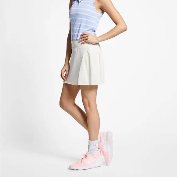 Nike Dri Fit white golf/tennis pleated skirt L