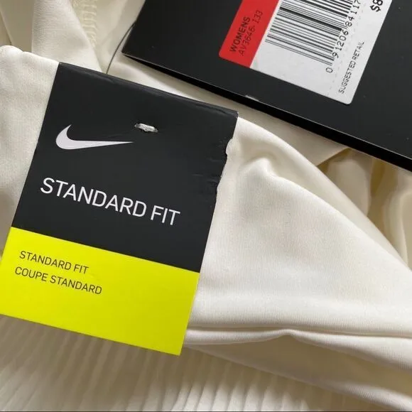 Nike Dri Fit white golf/tennis pleated skirt L