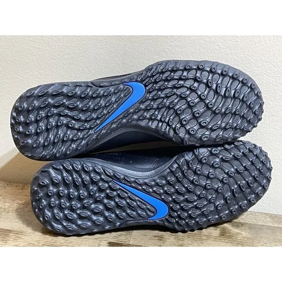 Nike Legend 9 Academy TF Soccer | Black | Men’s 6 • Women’s 7.5 | DA1191-001