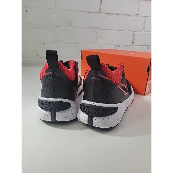 Nike Team Hustle D 11 (GS) Basketball Shoes Black Red 5 Youth