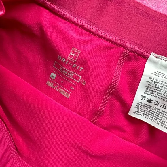 Nike women’s tennis outfit size S