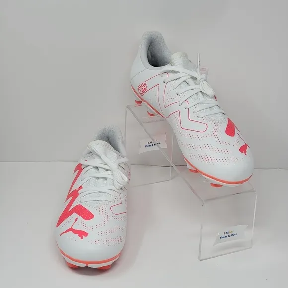 Puma Future Play FG/AG Youth Size 6.5 Soccer Cleats White/Pink 107388-01 New