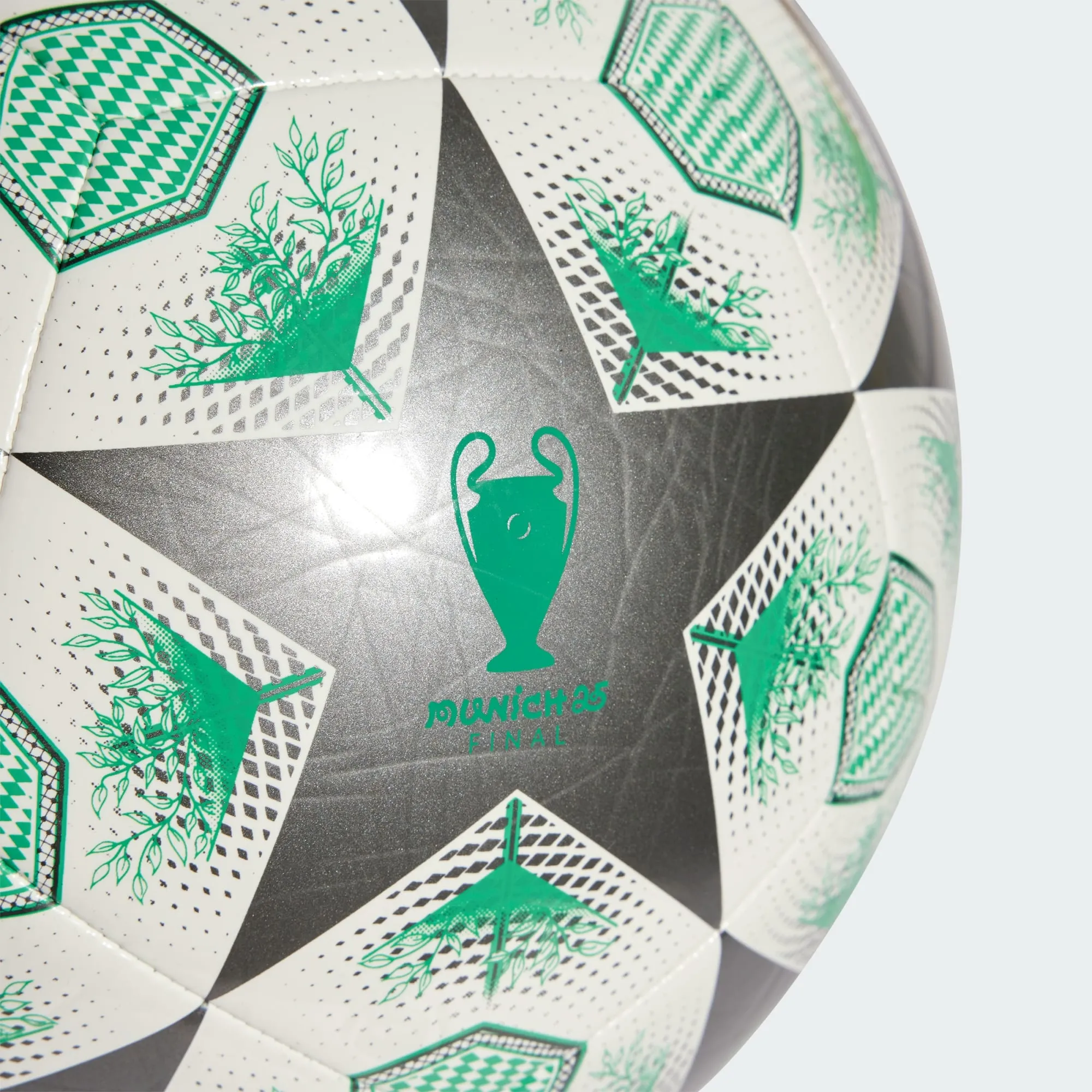 UCL Club 24/25 Knockout Phase Ball