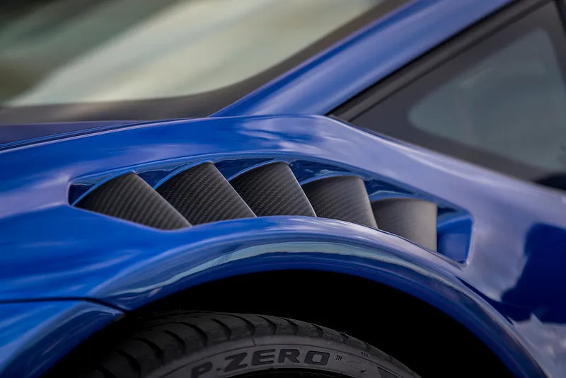 Vorsteiner Huracan Novara Edizione Carbon Vented Front Fender Set