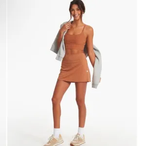 VUORI nwt Halo Performance Skirt in Palo santo heather medium 🧡